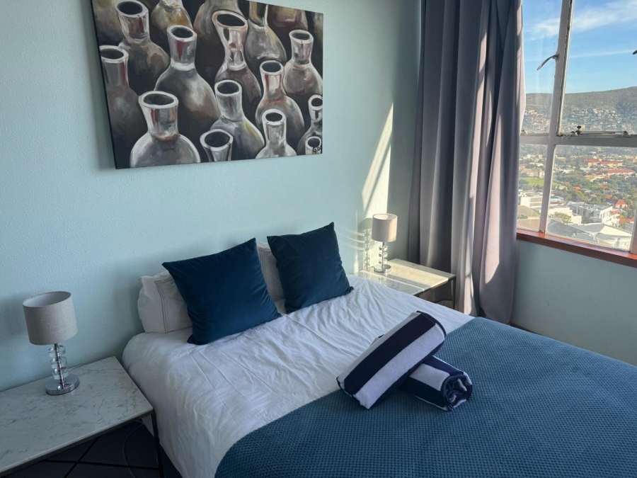 2 Bedroom Property for Sale in Vredehoek Western Cape